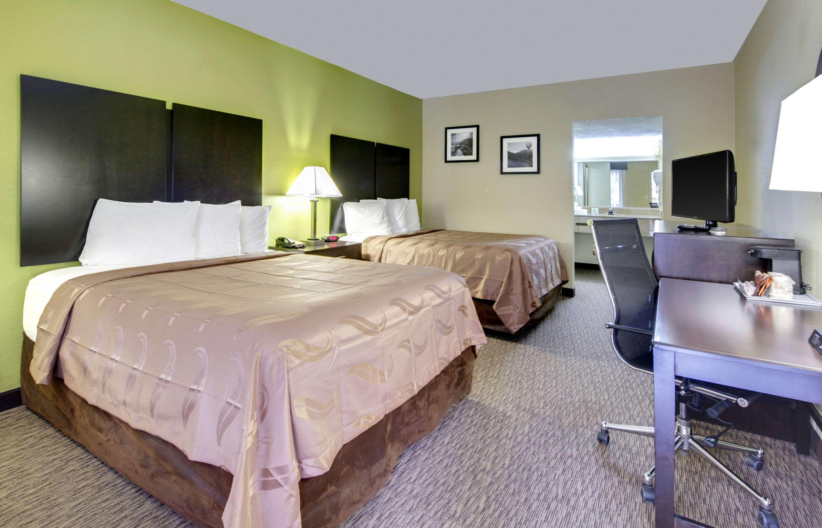 Quality Inn Asheville Downtown Tunnel Rd Buitenkant foto