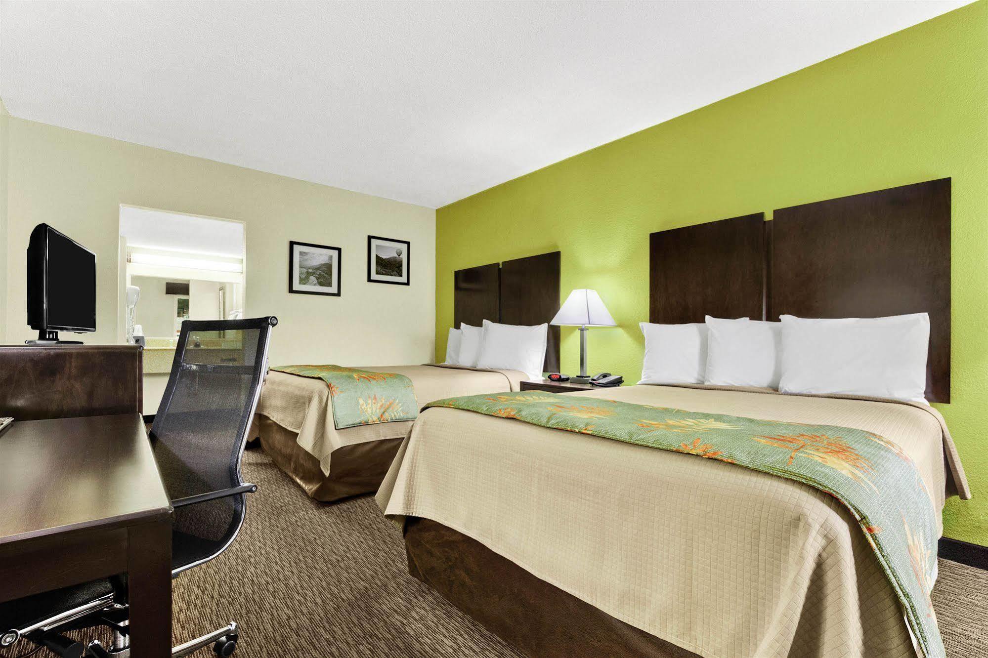 Quality Inn Asheville Downtown Tunnel Rd Buitenkant foto